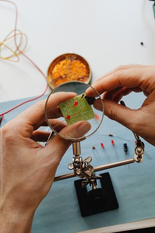 Elektrikçi Nedir, Nasıl Olunur?